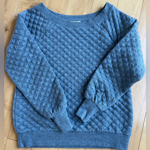 LOFT Sweater - Picture 2 of 4